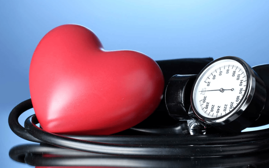 L'hypertension artérielle affecte le cœur. 